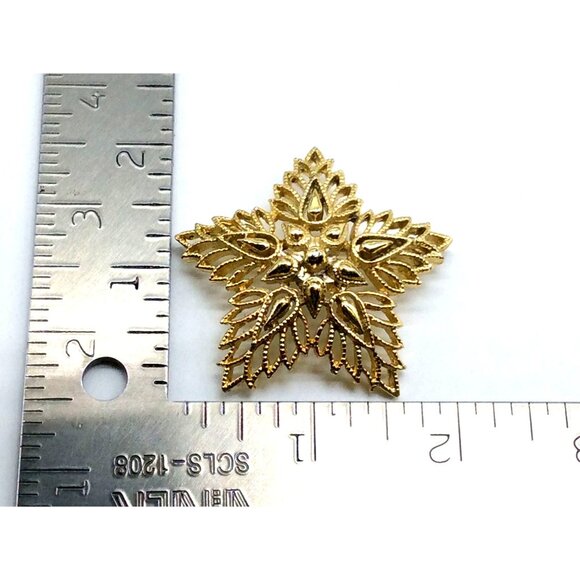 Vintage Gold-Tone Star Leaf Brooch Pin With Intricate Openwork Design - Picture 3 of 4